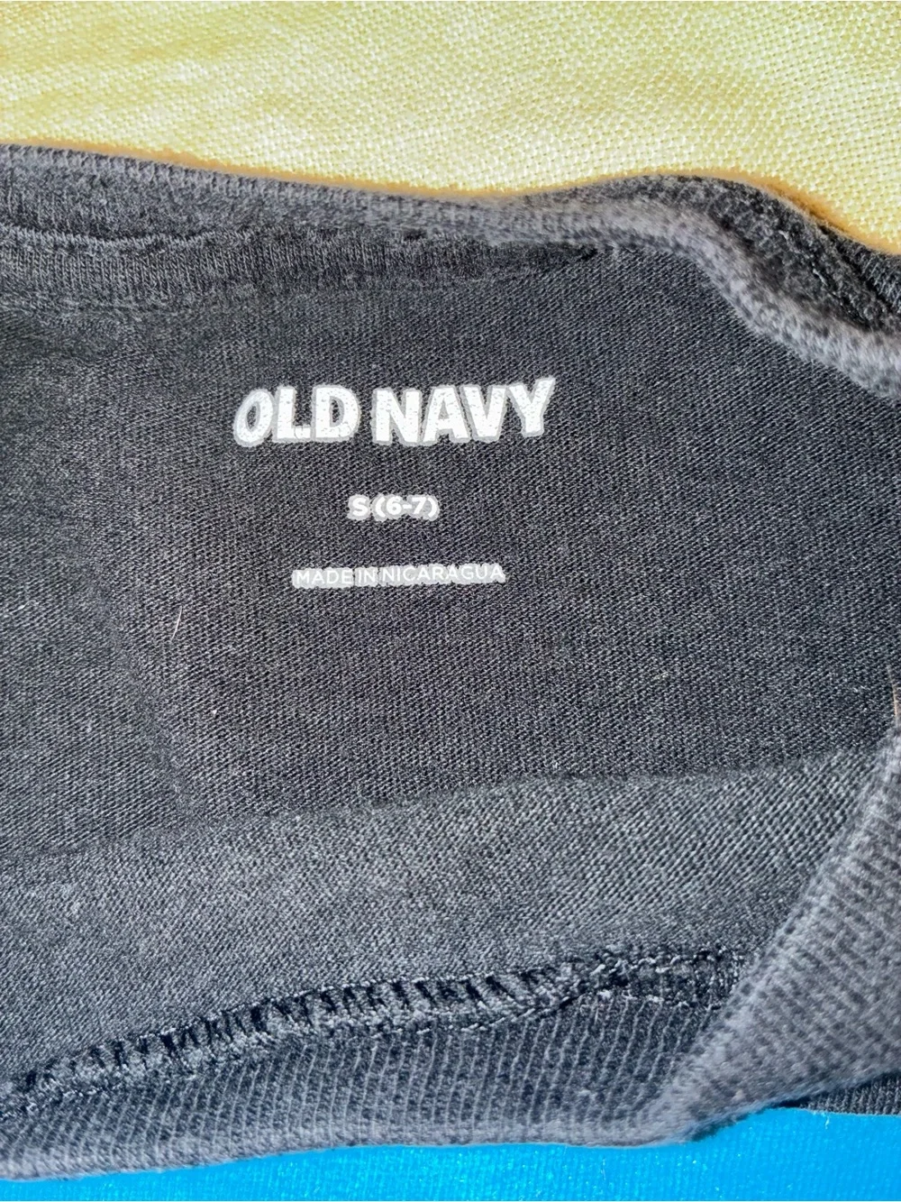 Old Navy Boy’s Small Sonic the Hedgehog Shirt - Picture 3 of 4